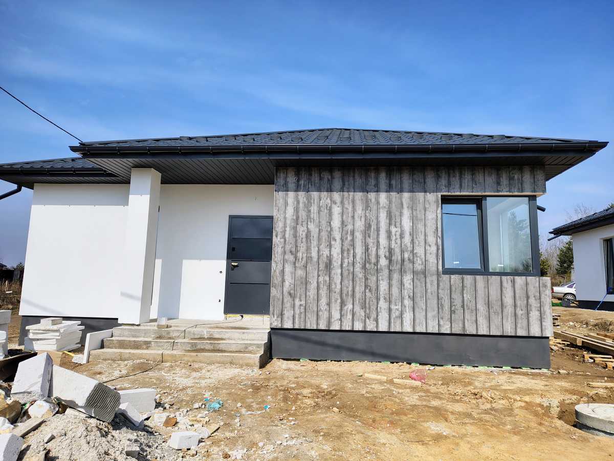 Продаж будинку 85 м², Короленка