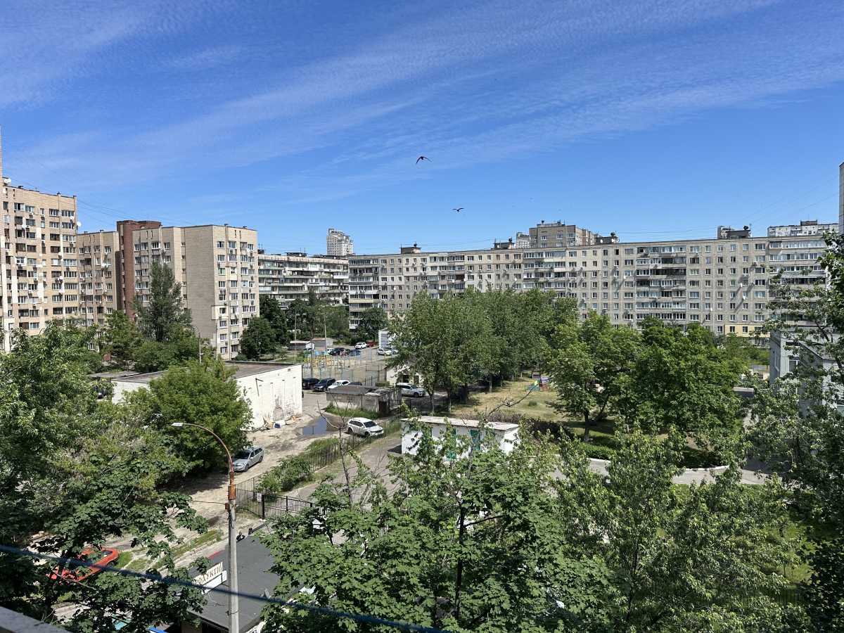 Продаж 1-кімнатної квартири 31 м², Йорданська вул., 8