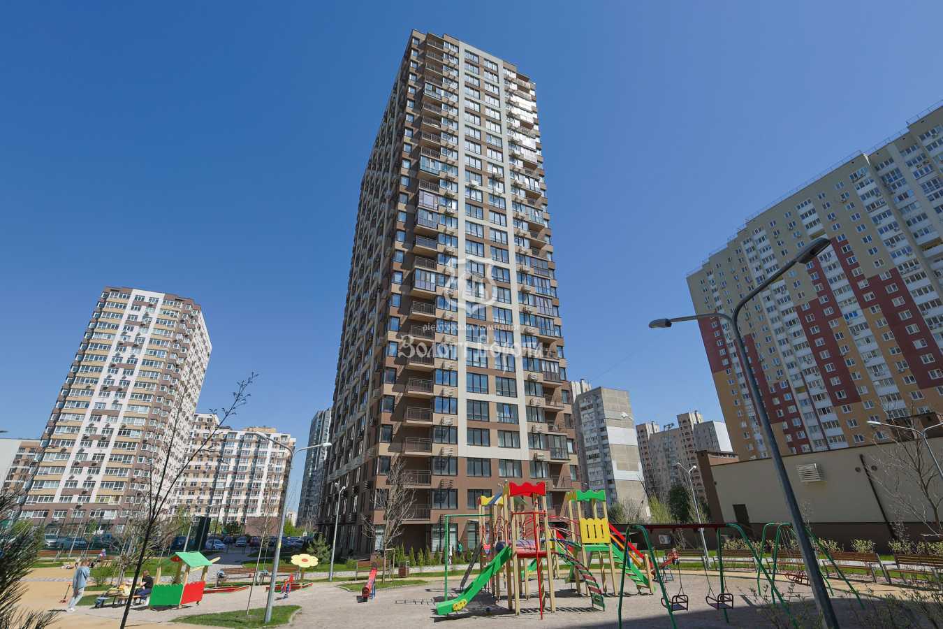 Продаж 1-кімнатної квартири 48 м², Олександра Олеся вул., 2в