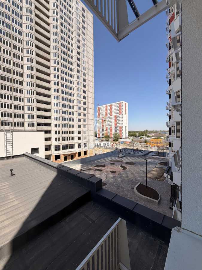 Продаж 2-кімнатної квартири 62 м², Симона Петлюри вул., 28а