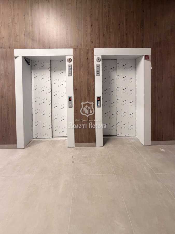 Продаж 2-кімнатної квартири 62 м², Симона Петлюри вул., 28а