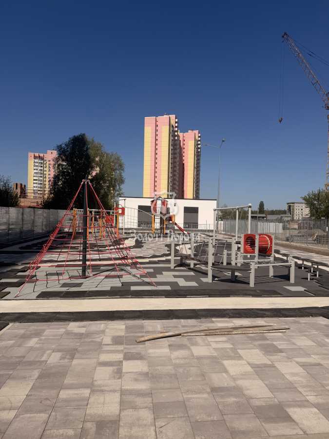 Продаж 2-кімнатної квартири 62 м², Симона Петлюри вул., 28а