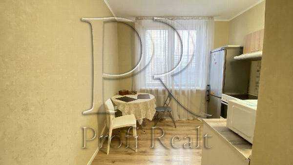 Продаж 1-кімнатної квартири 43 м², Олени Пчілки вул., 2