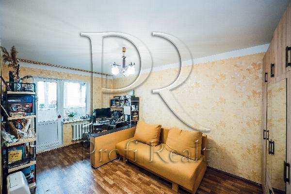 Продаж 3-кімнатної квартири 90 м², Бакинська вул., 37Г
