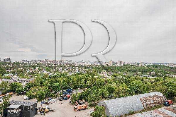 Продаж 3-кімнатної квартири 90 м², Бакинська вул., 37Г