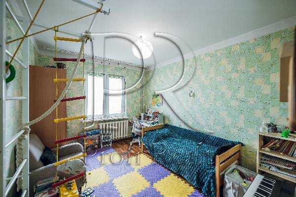 Продаж 3-кімнатної квартири 90 м², Бакинська вул., 37Г