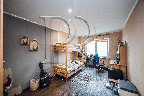 Продаж 3-кімнатної квартири 90 м², Бакинська вул., 37Г
