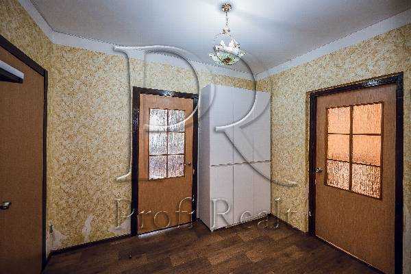Продаж 3-кімнатної квартири 90 м², Бакинська вул., 37Г