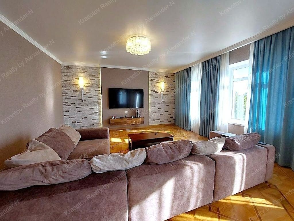 Продажа 4-комнатной квартиры 180 м², Раскидайловская ул., 13