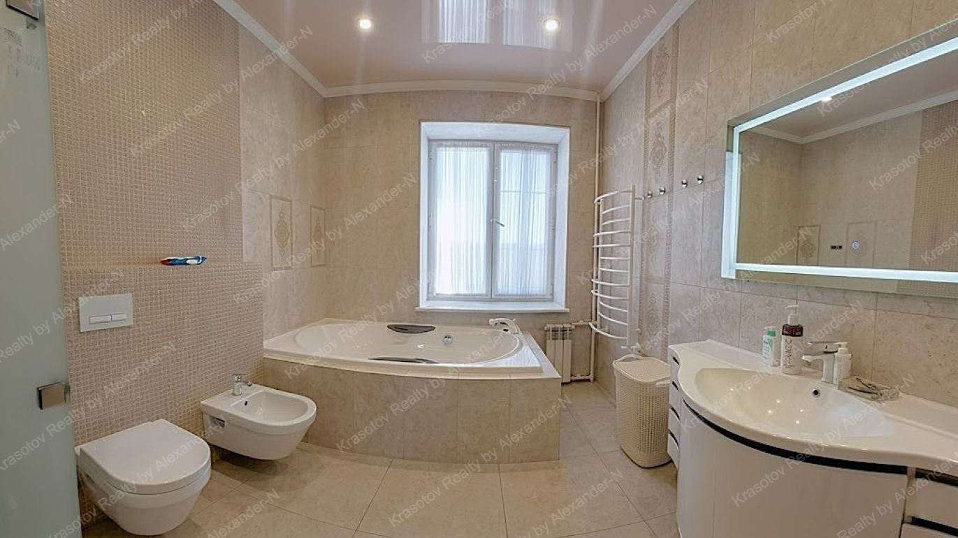 Продажа 4-комнатной квартиры 180 м², Раскидайловская ул., 13
