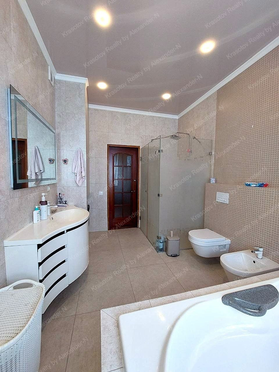 Продажа 4-комнатной квартиры 180 м², Раскидайловская ул., 13