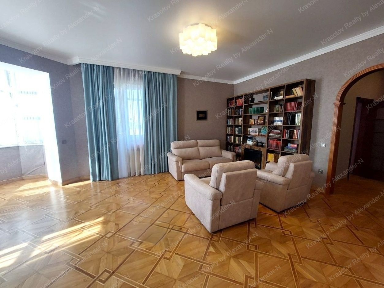 Продажа 4-комнатной квартиры 180 м², Раскидайловская ул., 13