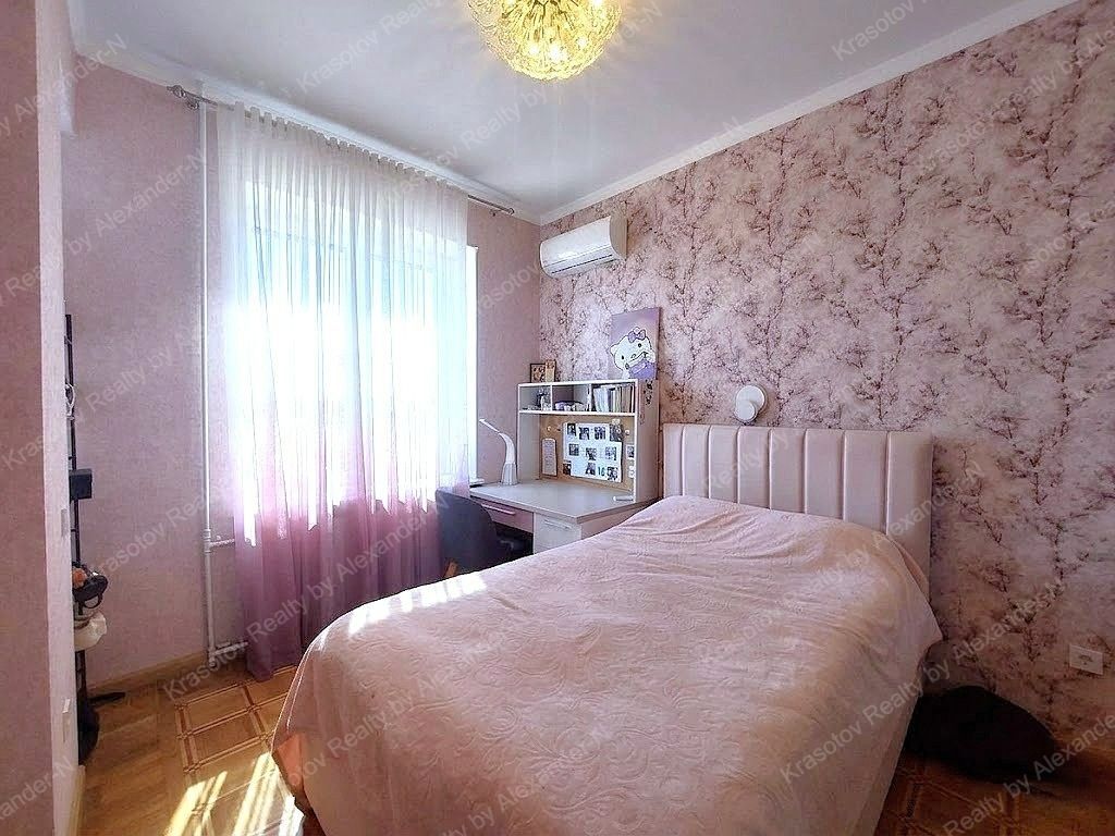 Продажа 4-комнатной квартиры 180 м², Раскидайловская ул., 13