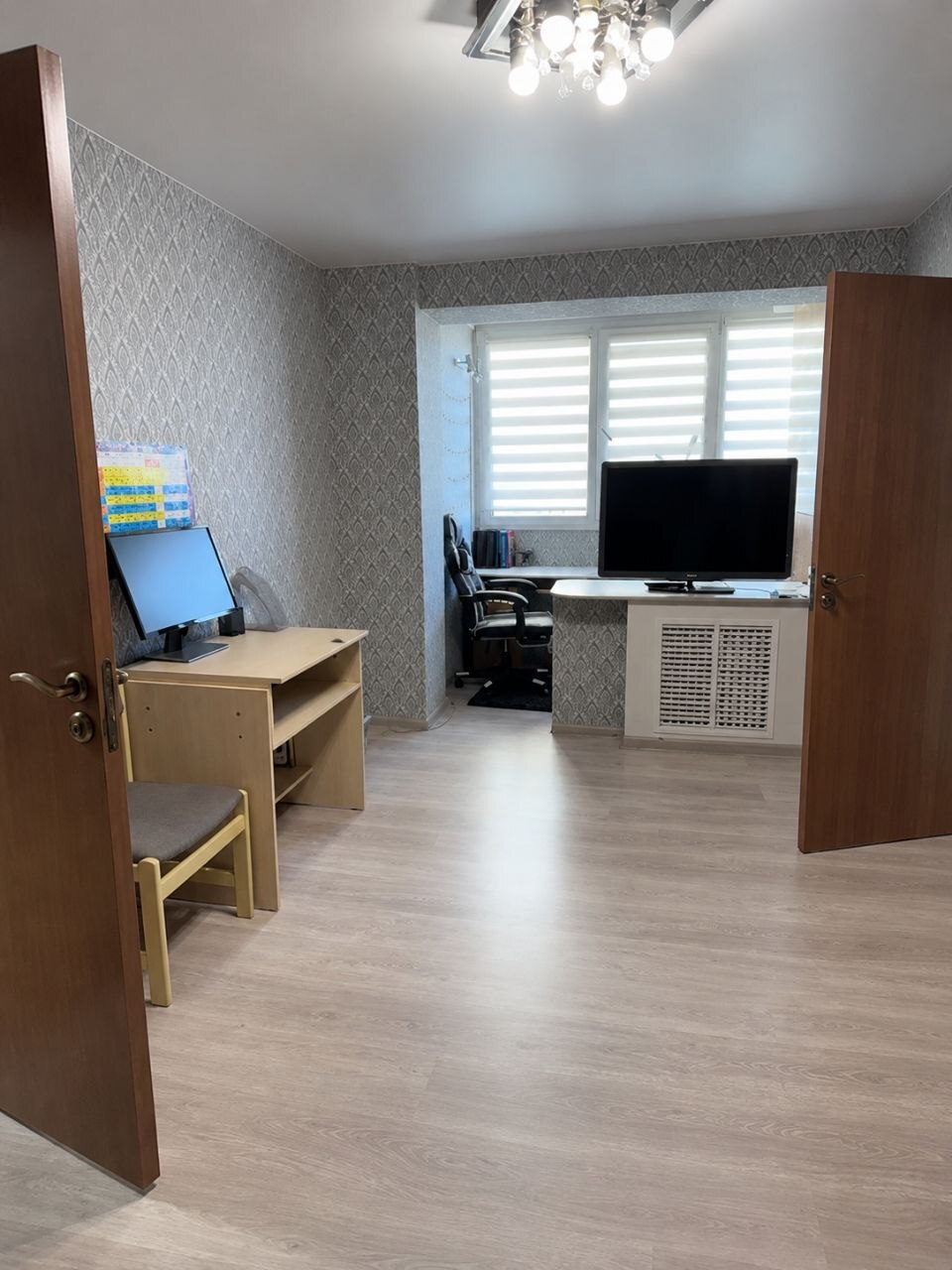 Оренда 3-кімнатної квартири 68 м², Слави бул., 9
