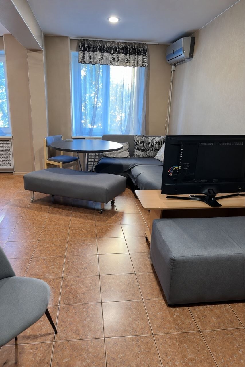 Оренда 3-кімнатної квартири 68 м², Слави бул., 9