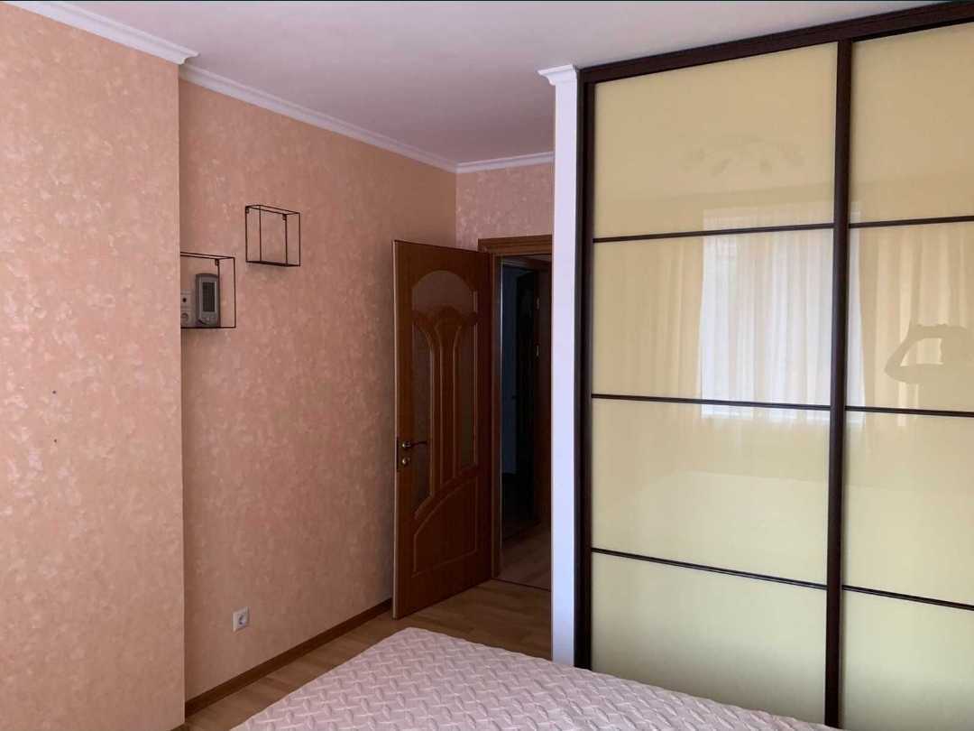 Продаж 3-кімнатної квартири 103.1 м², Саперно-Слобідська вул., 10