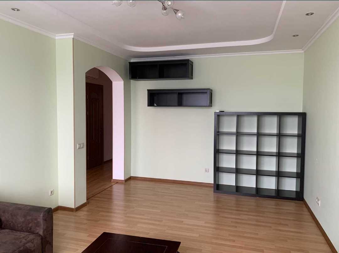 Продаж 3-кімнатної квартири 103.1 м², Саперно-Слобідська вул., 10