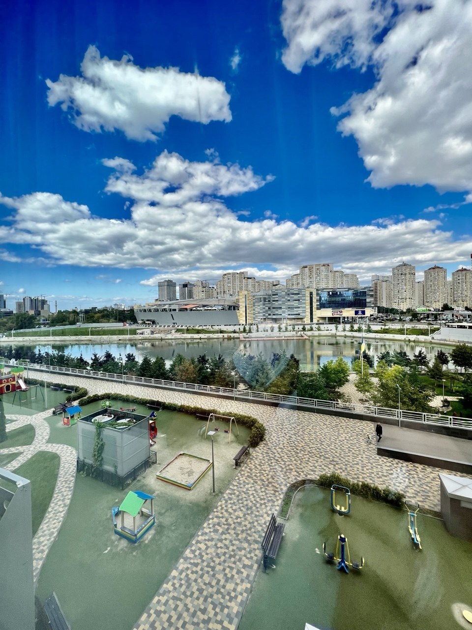 Аренда 2-комнатной квартиры 65 м², Трускавецкая ул., ул.4Б