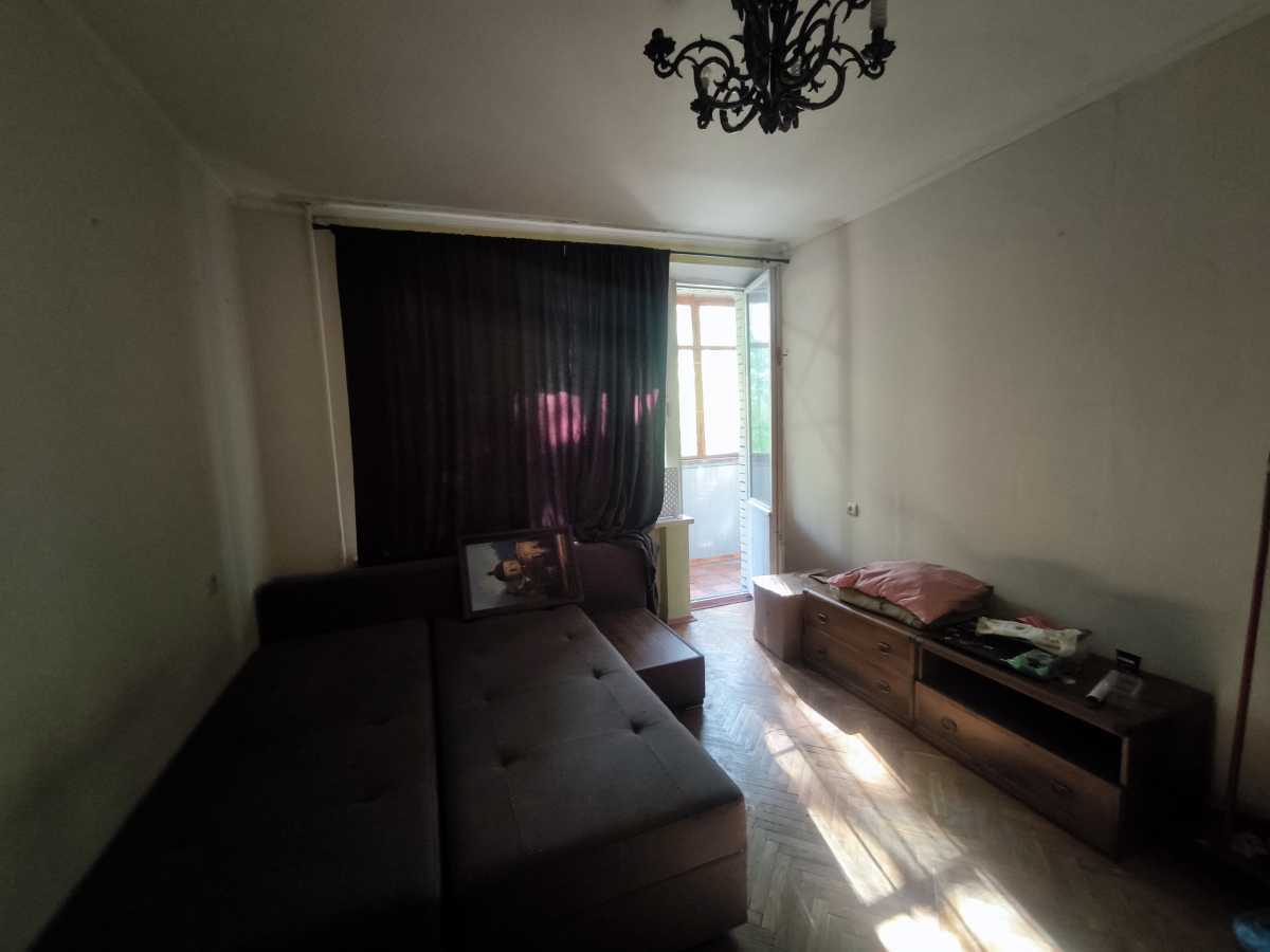 Продажа 1-комнатной квартиры 40 м², Василия Тютюнника ул., 22/26