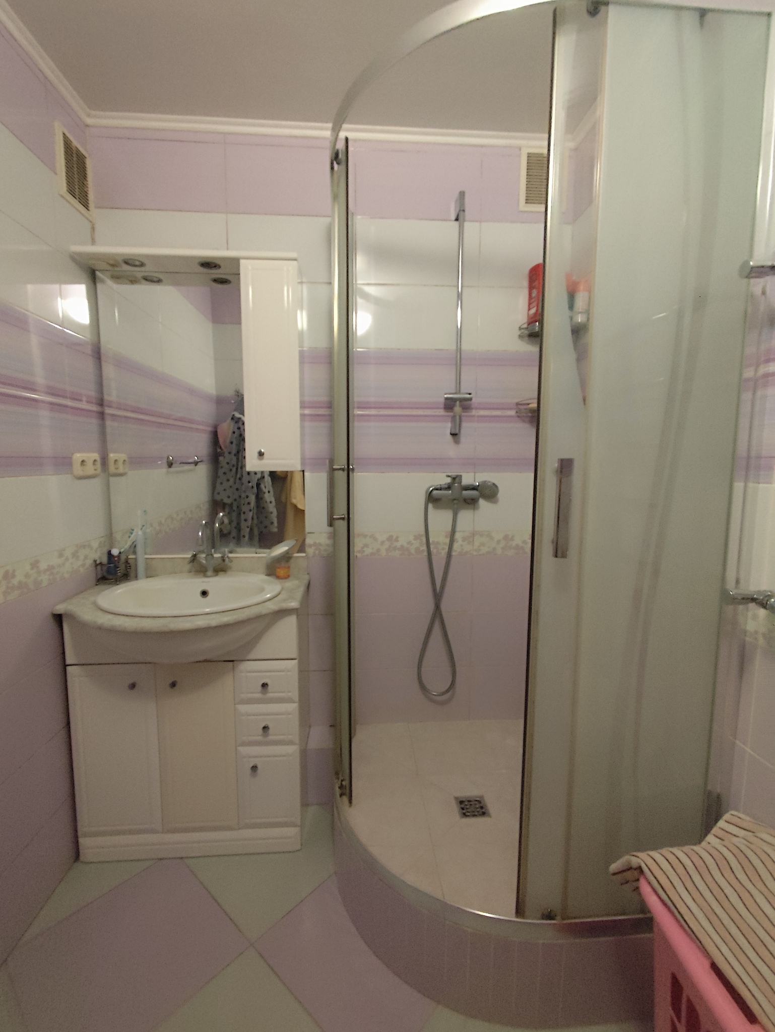 Продажа 3-комнатной квартиры 65.4 м², Немішаєве, вул. Затишна