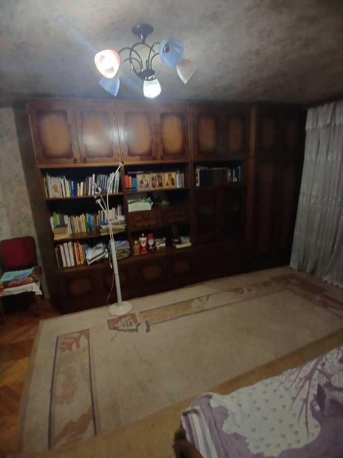 Оренда кімнати/частини квартири, Верховної Ради бул., 19