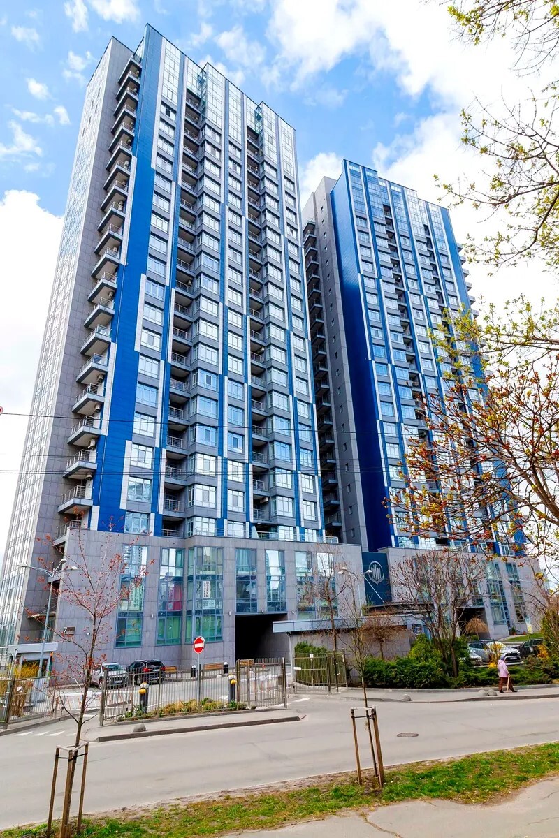 Аренда 1-комнатной квартиры 50.3 м², Джона Маккейна ул., 7
