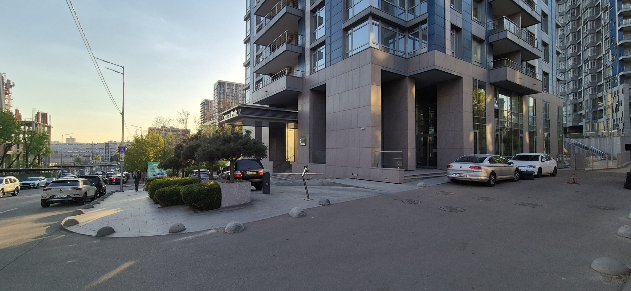 Аренда 1-комнатной квартиры 50.3 м², Джона Маккейна ул., 7