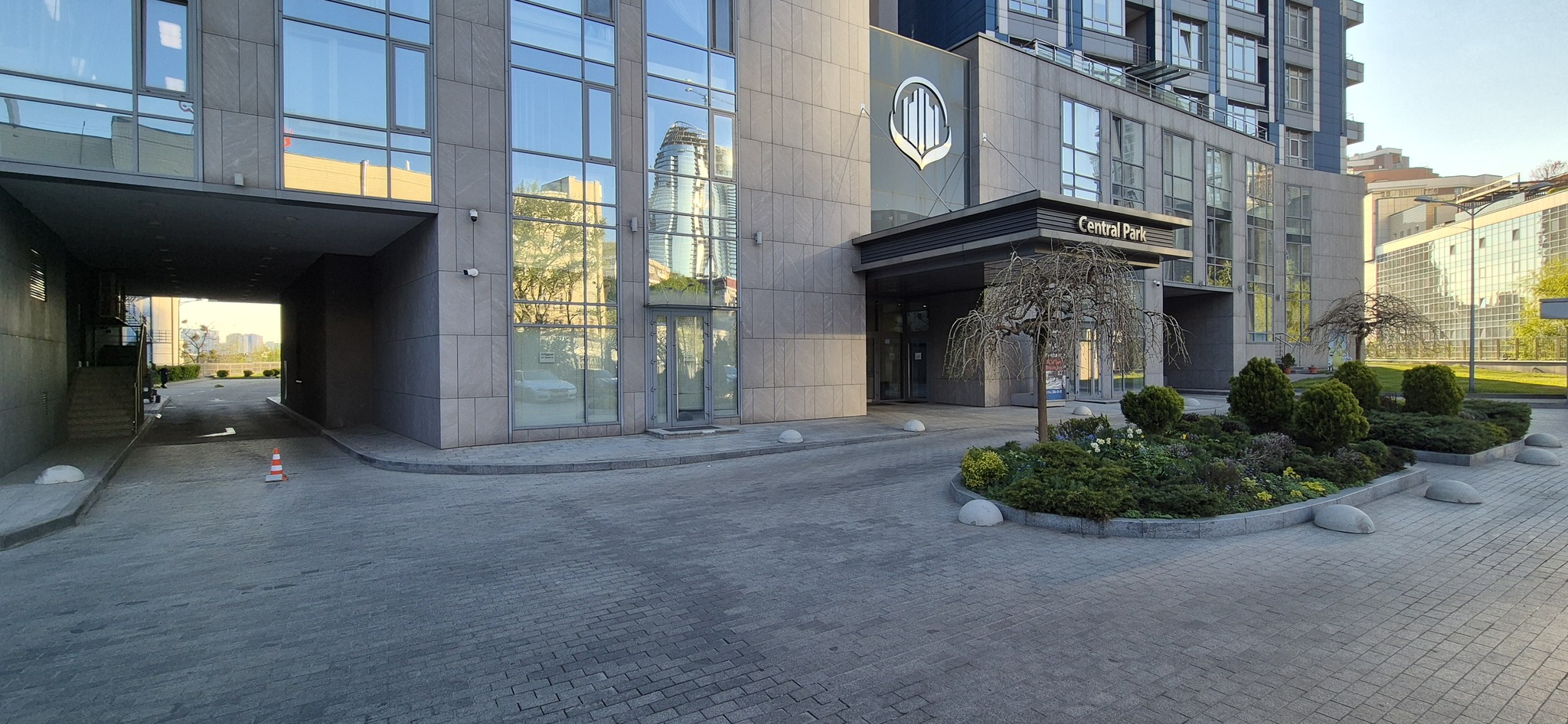 Аренда 1-комнатной квартиры 50.3 м², Джона Маккейна ул., 7