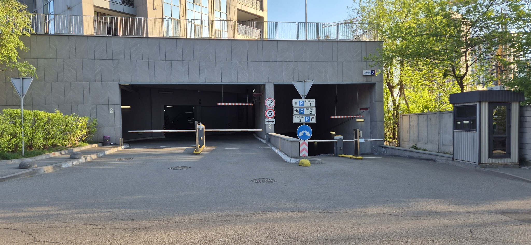 Аренда 1-комнатной квартиры 50.3 м², Джона Маккейна ул., 7