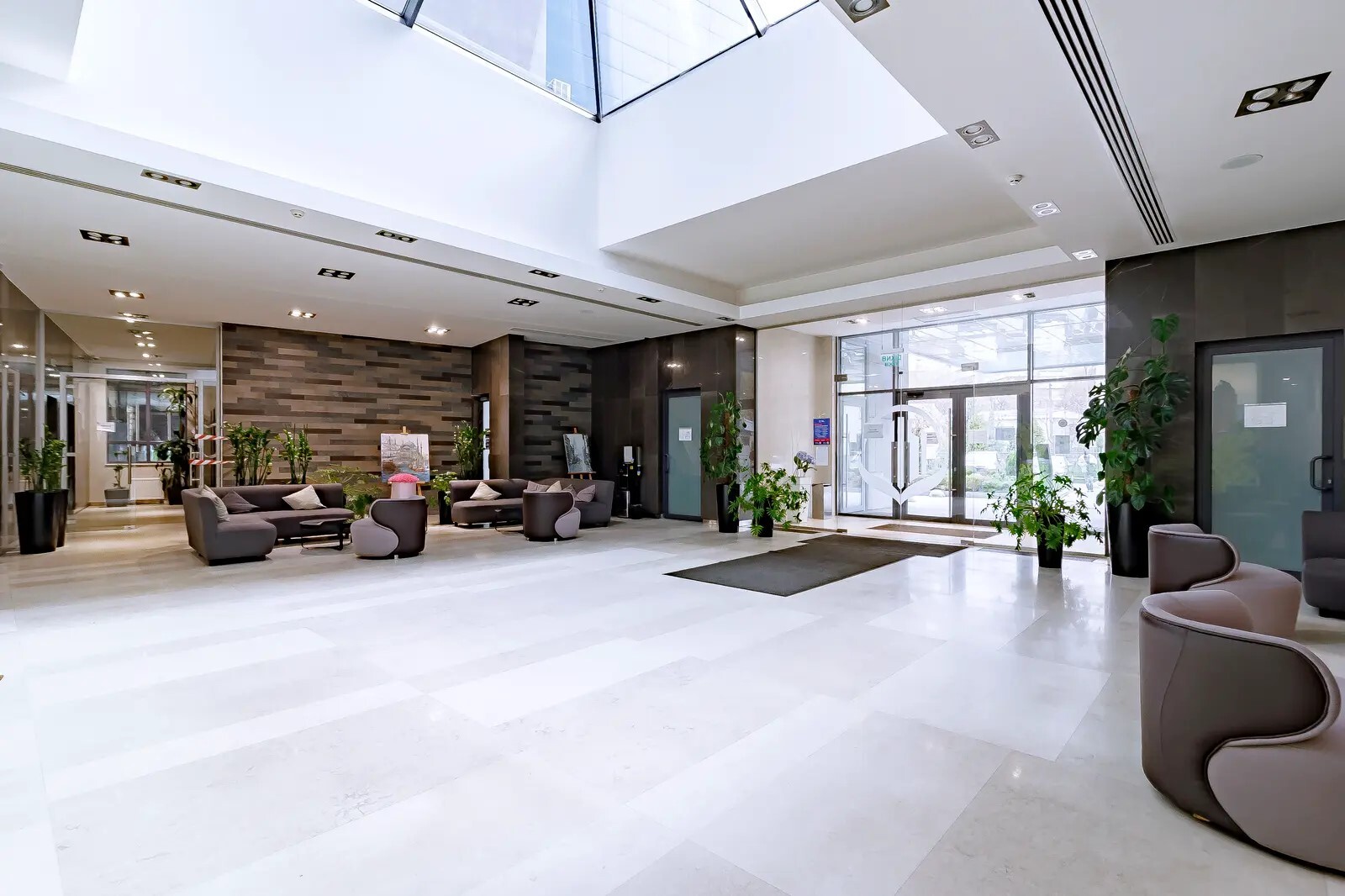 Аренда 1-комнатной квартиры 50.3 м², Джона Маккейна ул., 7