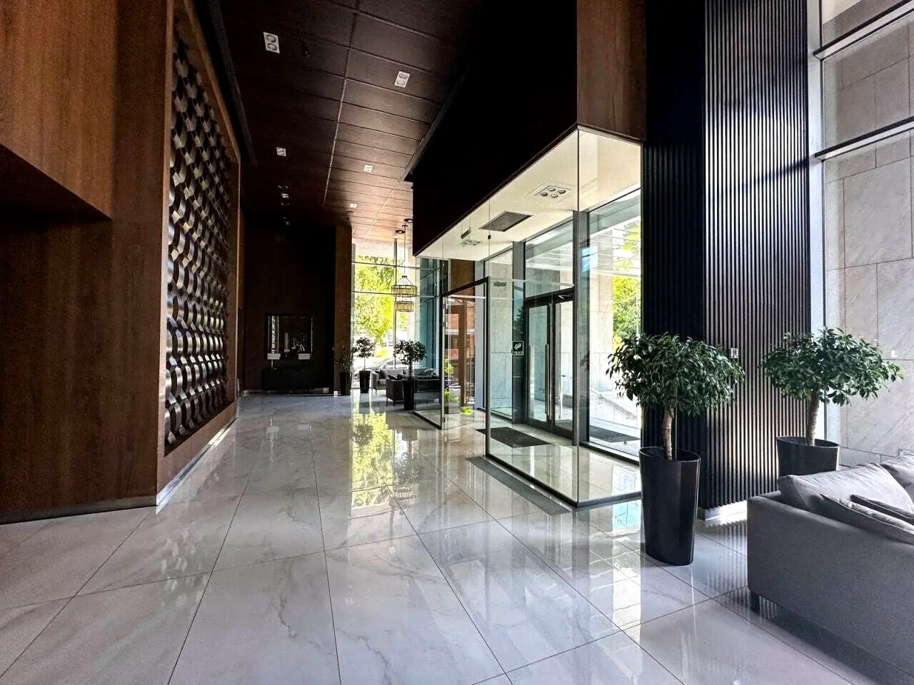 Аренда 1-комнатной квартиры 50.3 м², Джона Маккейна ул., 7