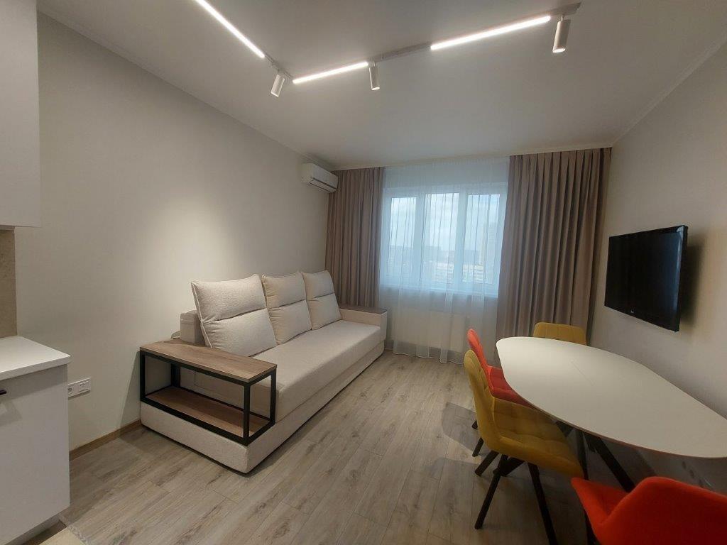 Аренда 1-комнатной квартиры 50 м², Васильковская ул.