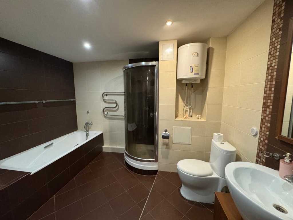 Продаж 2-кімнатної квартири 73 м², Маршала Тимошенка вул., 15