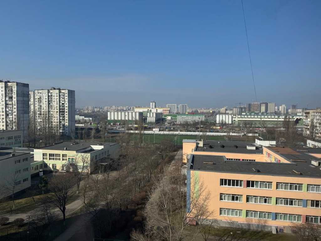 Продаж 2-кімнатної квартири 73 м², Маршала Тимошенка вул., 15