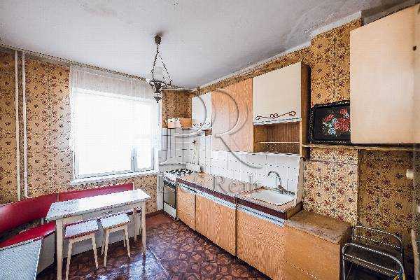Продажа 3-комнатной квартиры 70 м², Радужная ул., 21А
