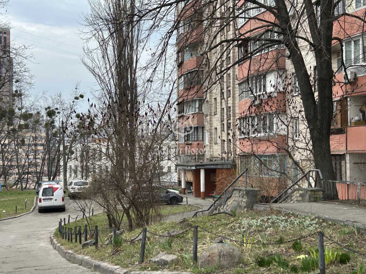 Продажа 1-комнатной квартиры 26.5 м², Лукянівська, 7