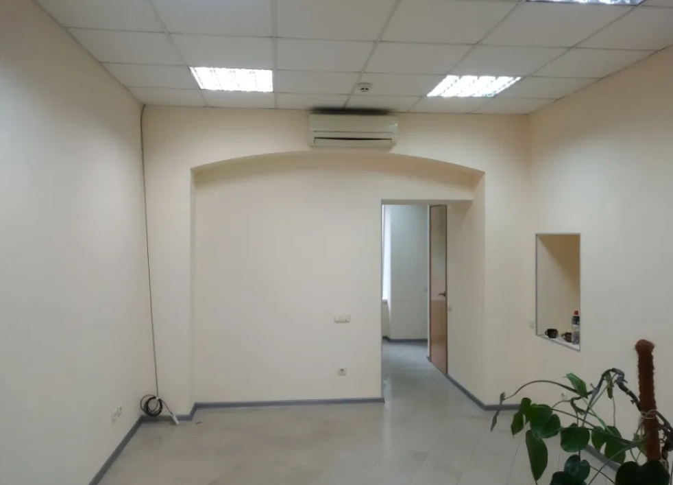 Аренда торгового помещения 47 м², Малая Арнаутская ул.