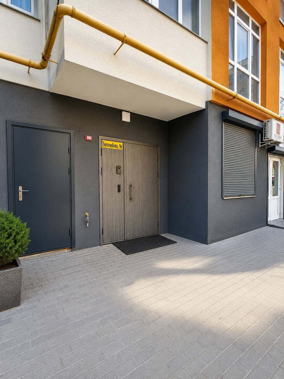 Продаж 2-кімнатної квартири 68 м², Боголюбова вул., 9А, 9Б