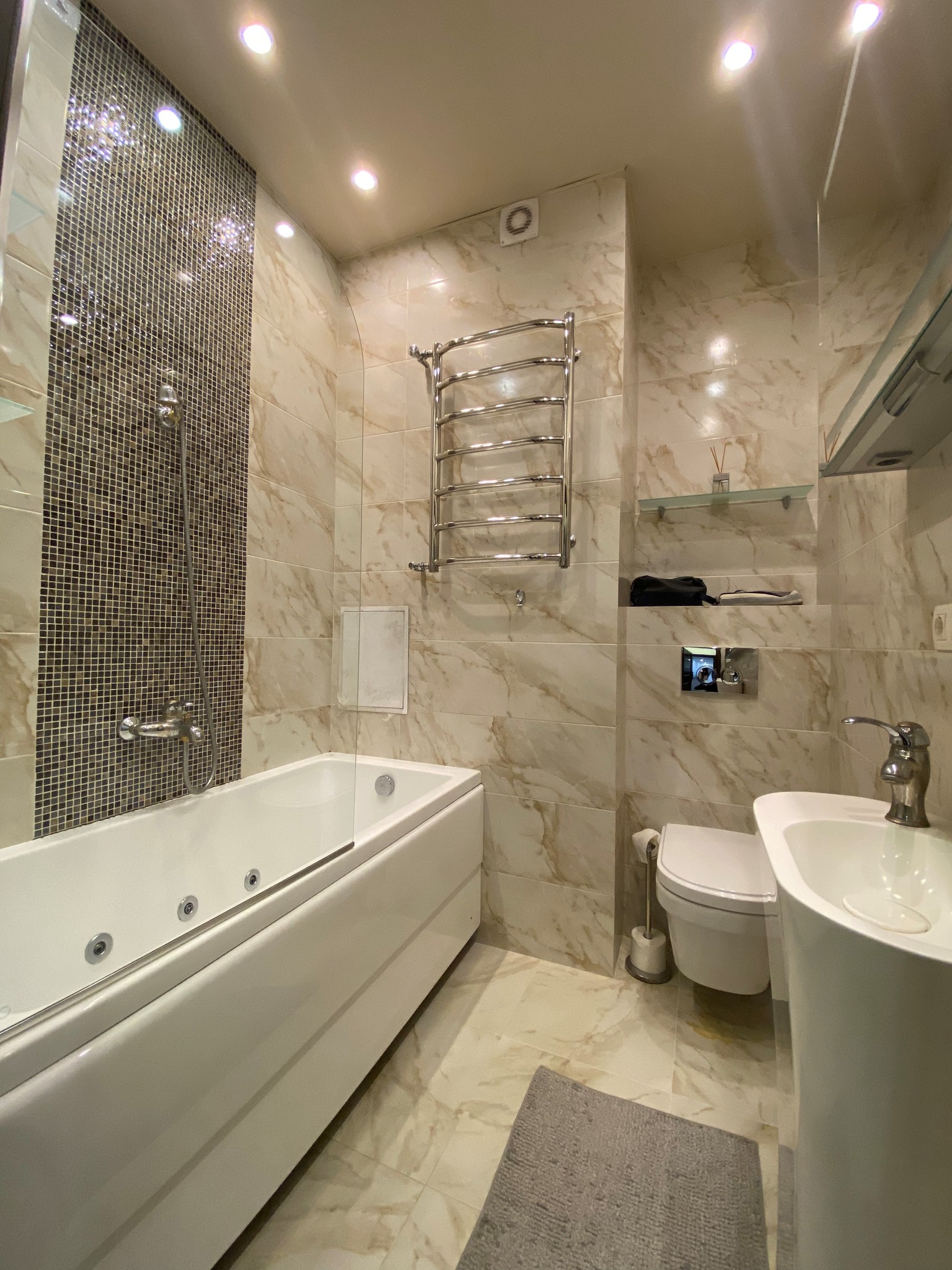 Продажа 2-комнатной квартиры 96 м², Ованеса Туманяна ул., 15А