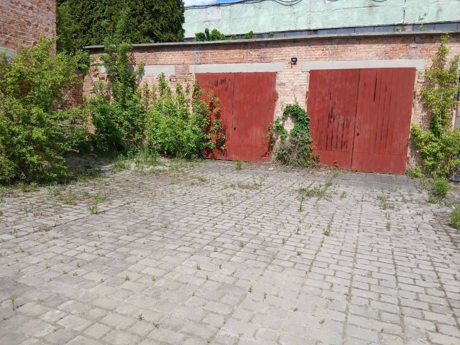 Оренда складу 985 м², Кліма Савура вул.