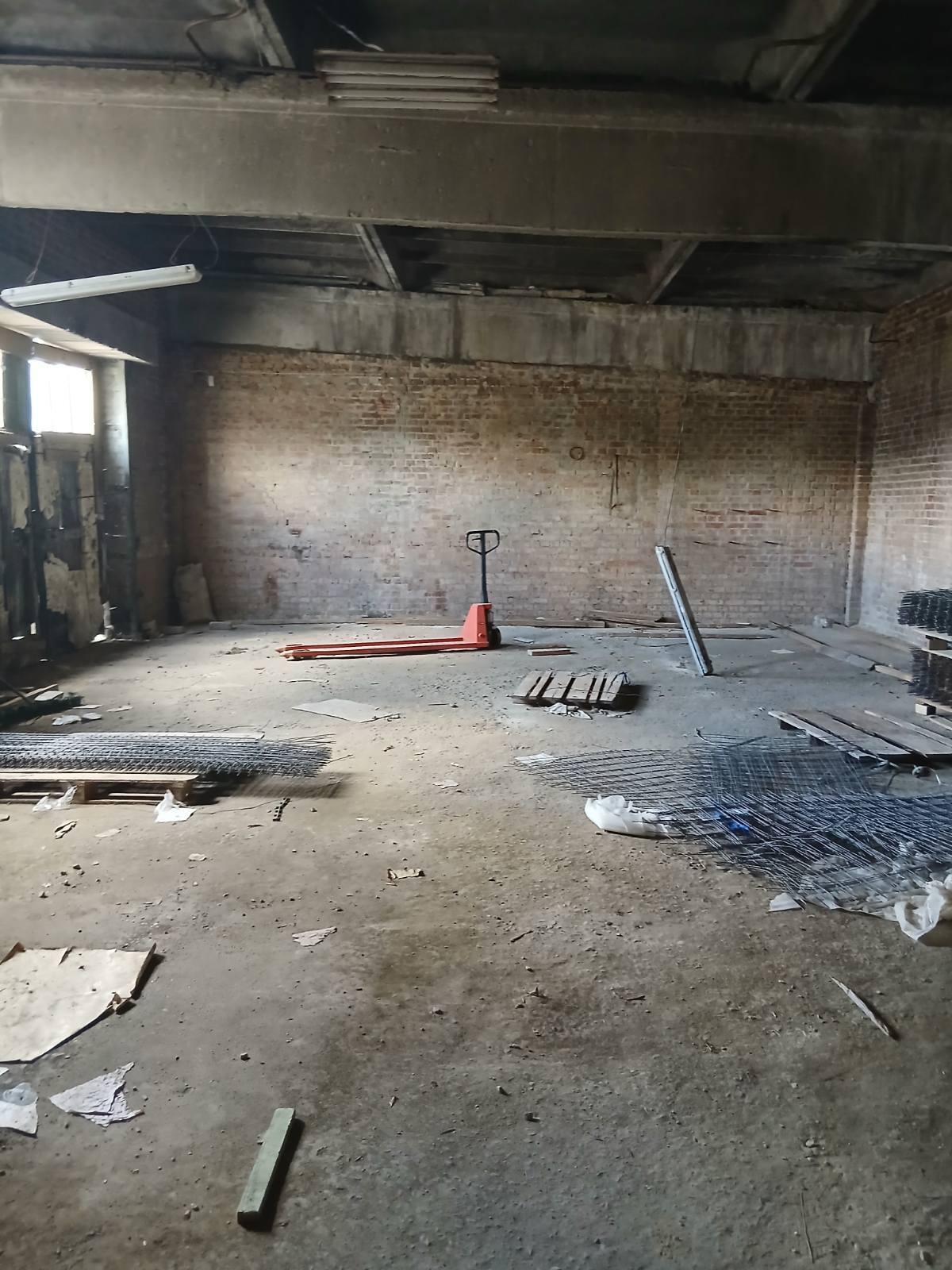 Оренда складу 985 м², Кліма Савура вул.