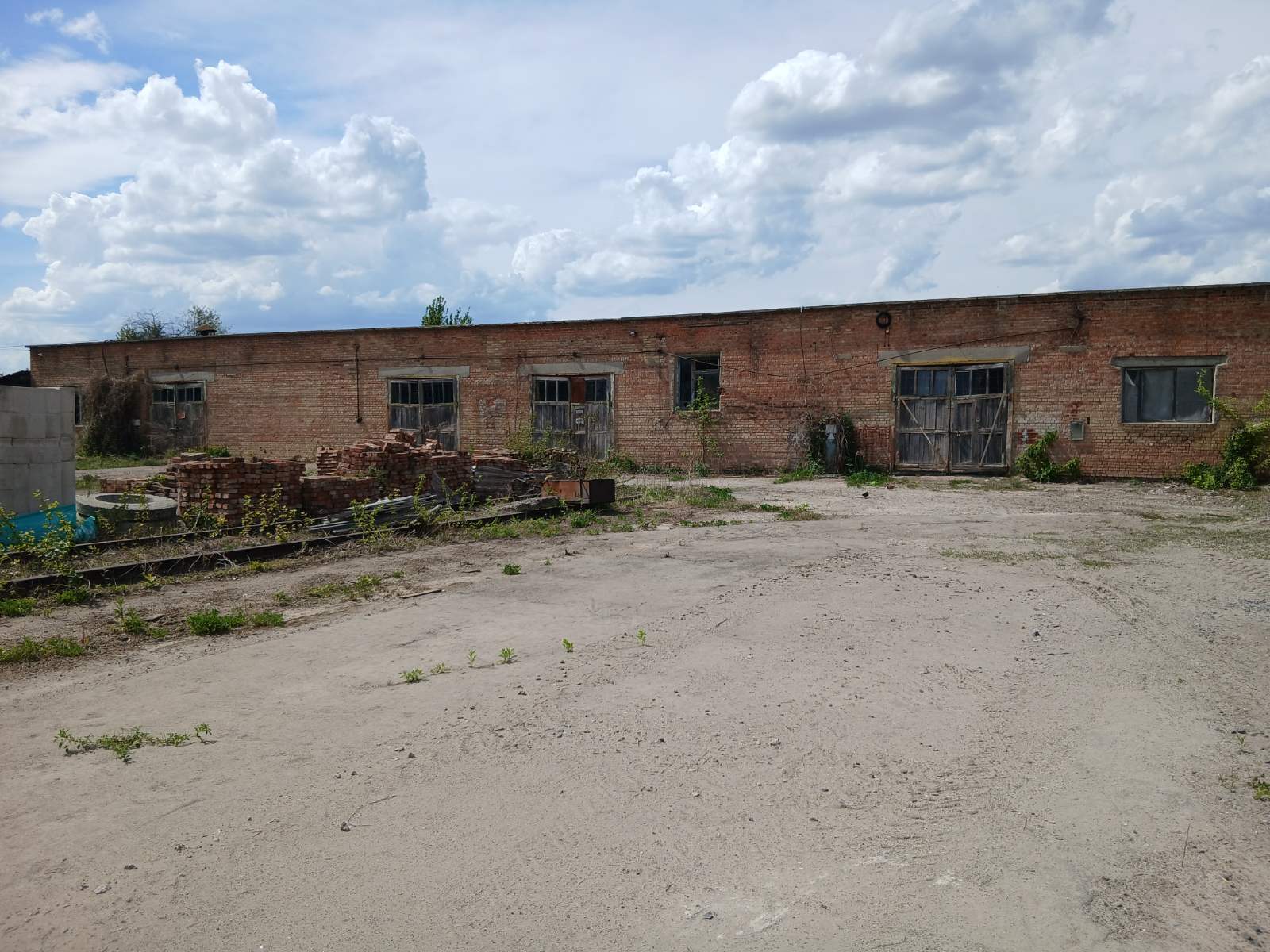Оренда складу 985 м², Кліма Савура вул.
