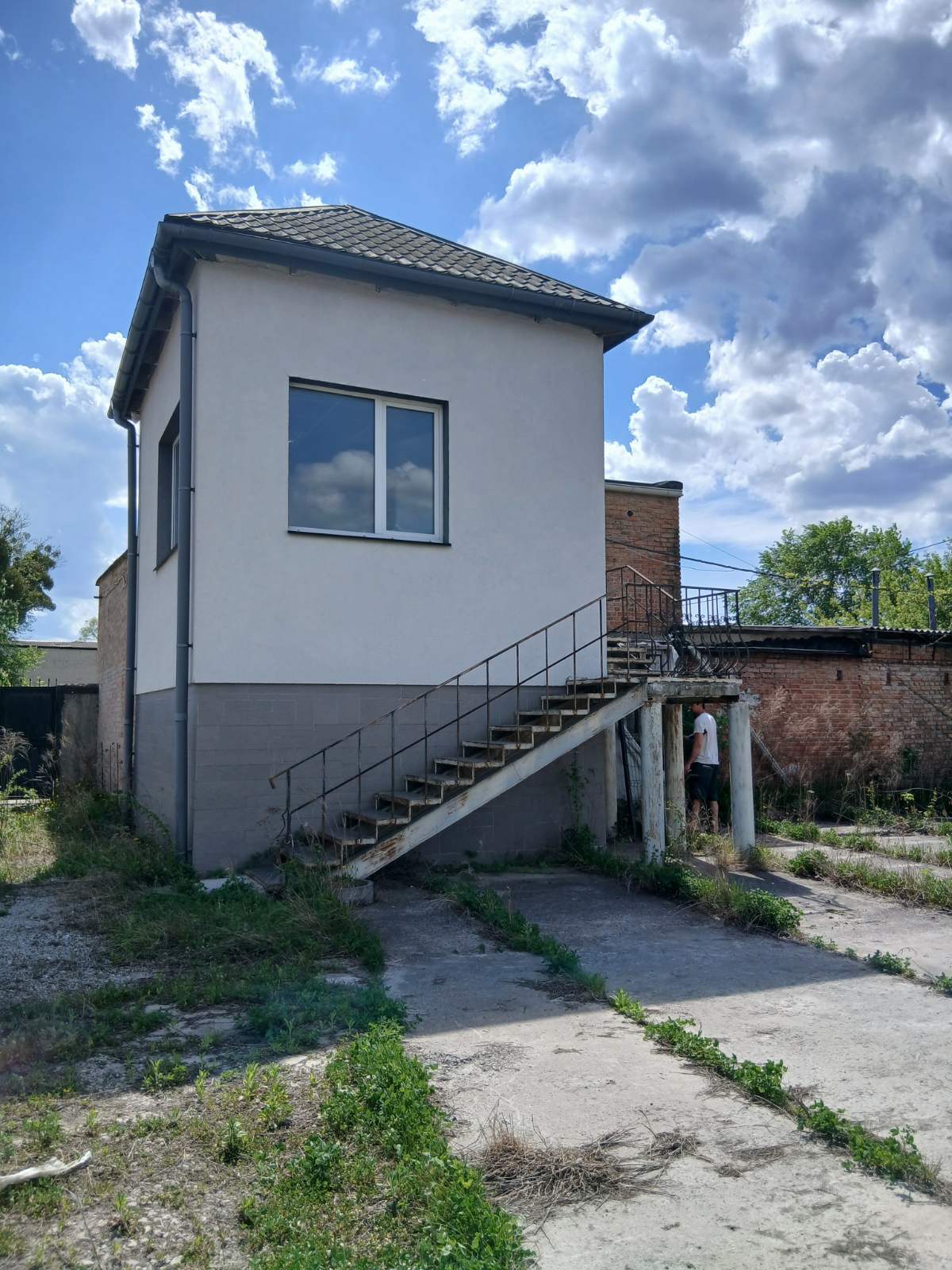 Оренда складу 985 м², Кліма Савура вул.