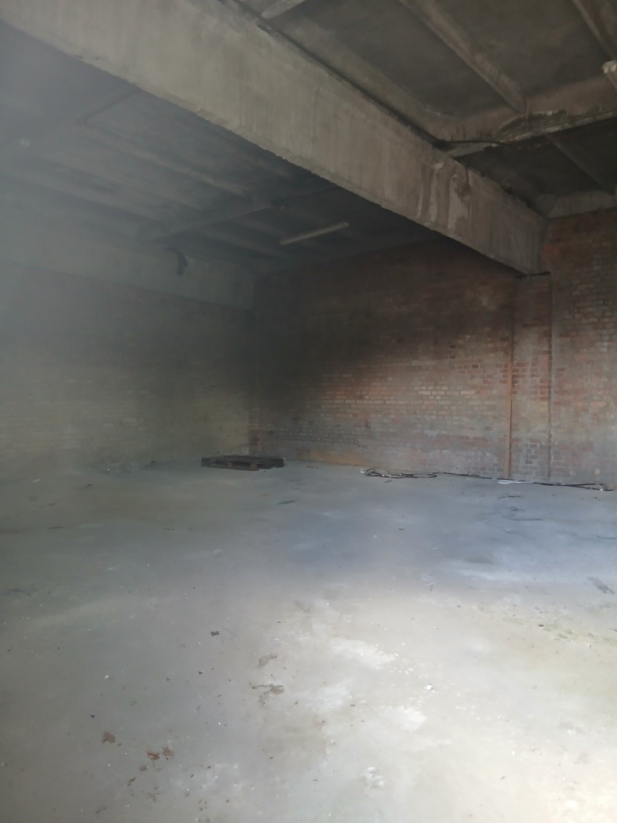 Оренда складу 985 м², Кліма Савура вул.
