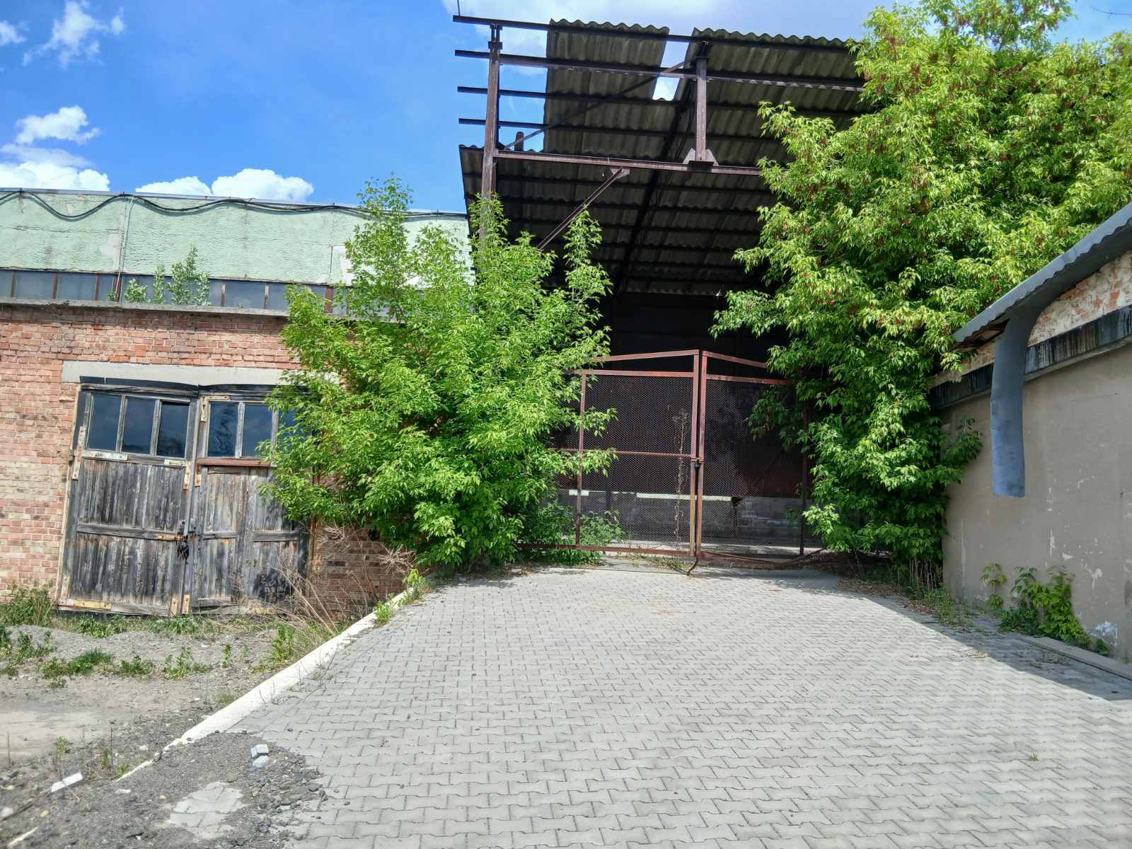 Оренда складу 985 м², Кліма Савура вул.