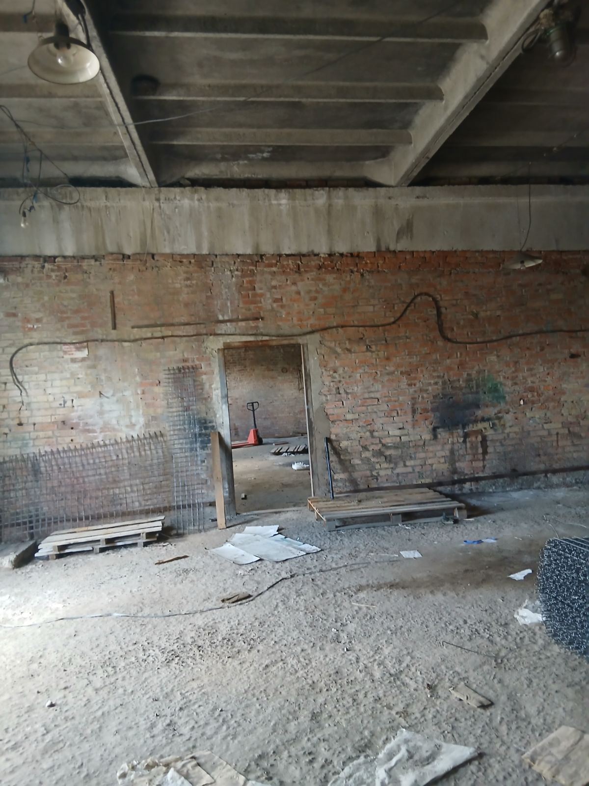 Оренда складу 985 м², Кліма Савура вул.