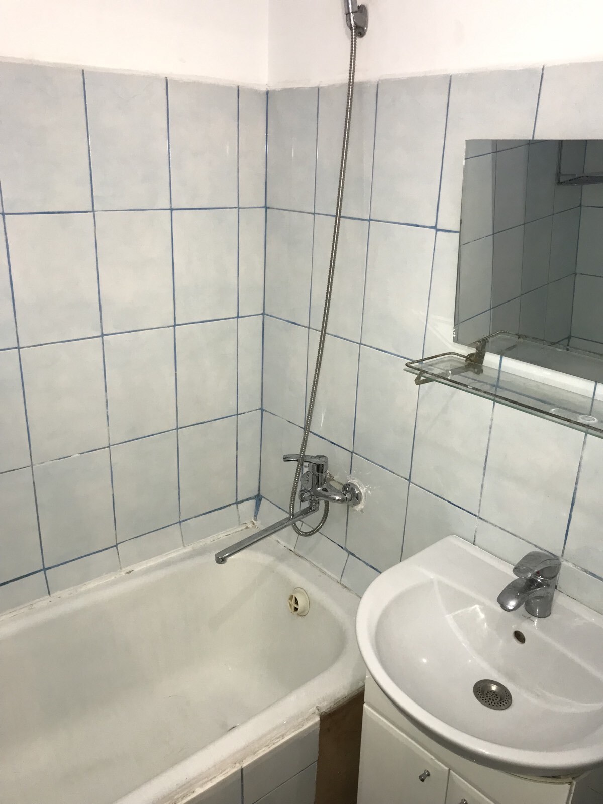 Аренда 3-комнатной квартиры 74 м², Андрея Аболмасова ул., 3