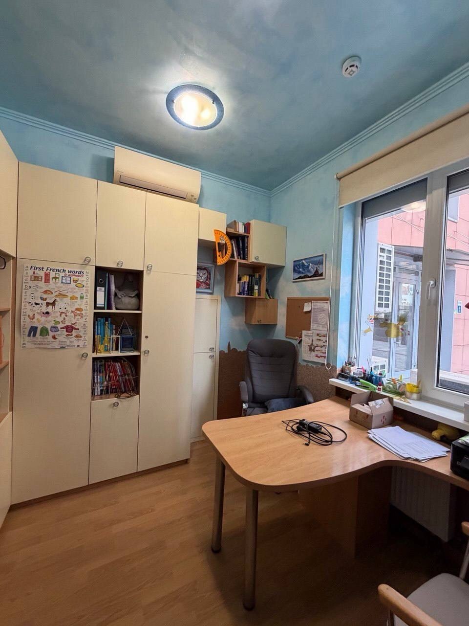 Продажа офиса 60 м², Крутогорный спуск