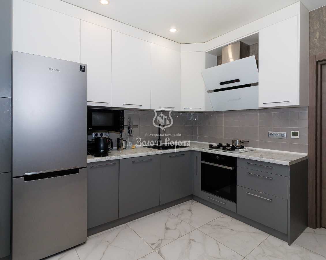 Продажа 2-комнатной квартиры 72.4 м², Придорожняя ул., 5
