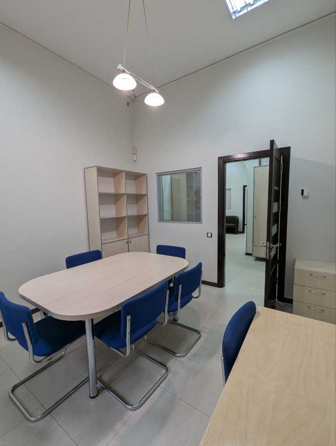 Аренда офиса 98 м², Шота Руставели ул., 1